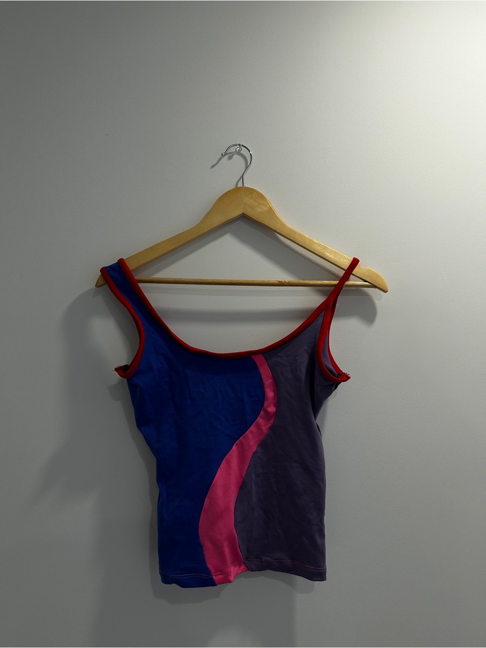 Women’s Colorblock Scoop Neck Tank Top in Blue, Purple & Pink